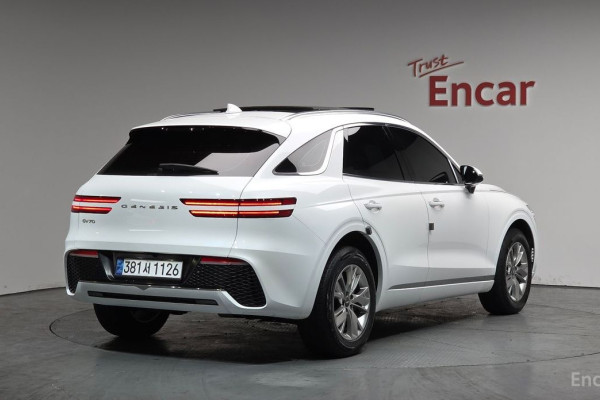 2021 Genesis GV70 с пробегом 62 930 км