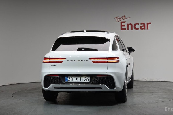 2021 Genesis GV70 с пробегом 62 930 км