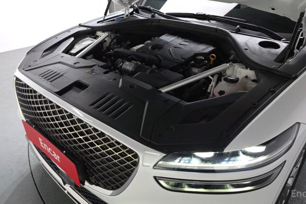 2021 Genesis GV70 с пробегом 62 930 км