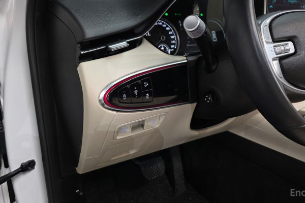 2021 Genesis GV70 с пробегом 62 930 км