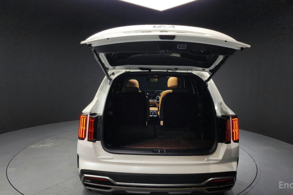 2022 Kia Sorento с пробегом 49 704 км