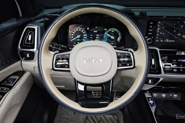 2022 Kia Sorento с пробегом 48 923 км