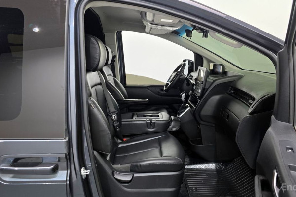 2022 Hyundai Staria с пробегом 101 200 км