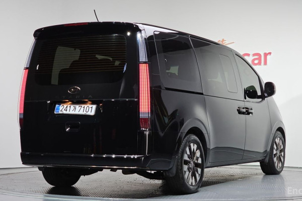 2021 Hyundai Staria с пробегом 130 042 км