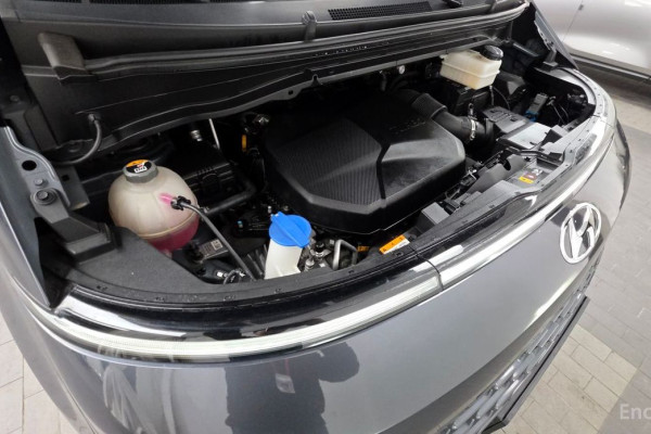2022 Hyundai Staria с пробегом 52 525 км