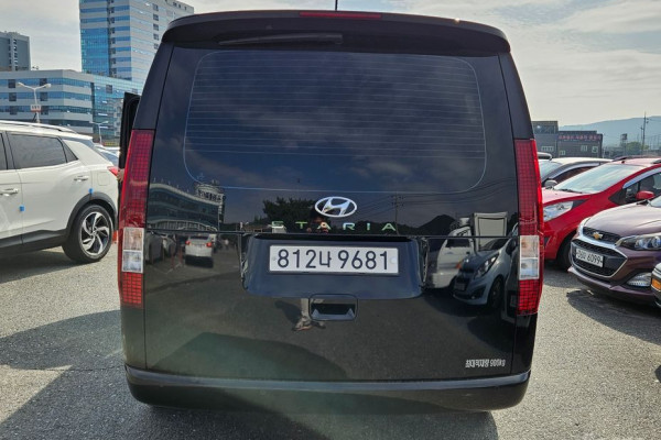 2022 Hyundai Staria с пробегом 30 933 км