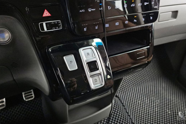 2021 Hyundai Staria с пробегом 130 042 км