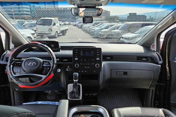 2022 Hyundai Staria с пробегом 30 933 км