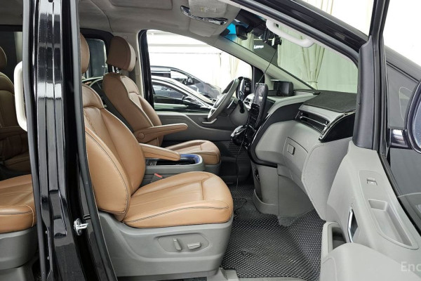 2021 Hyundai Staria с пробегом 130 042 км