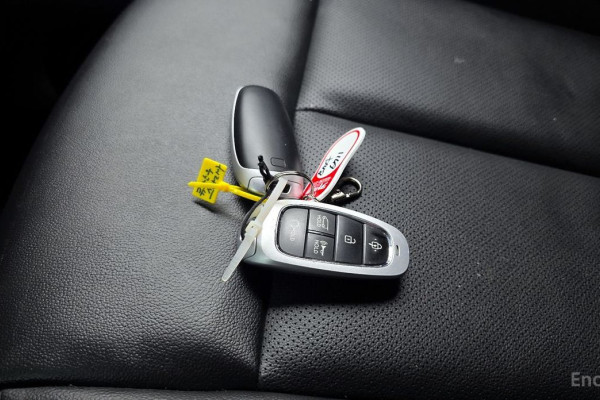 2022 Hyundai Staria с пробегом 52 525 км