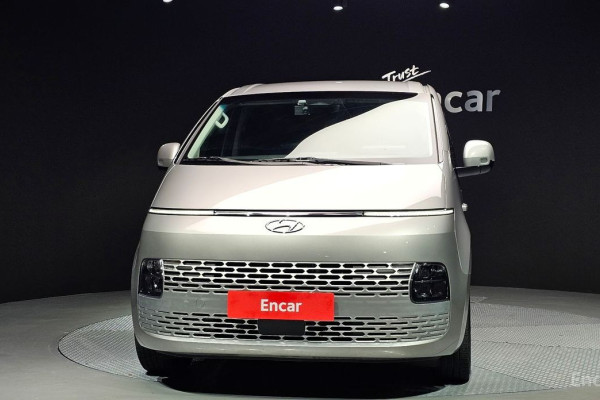 2022 Hyundai Staria с пробегом 75 292 км