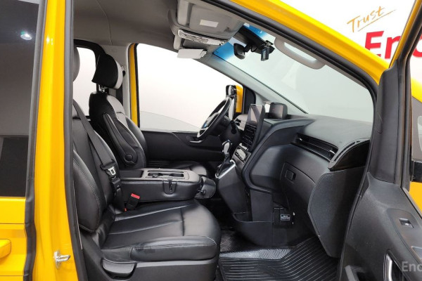 2022 Hyundai Staria с пробегом 41 979 км