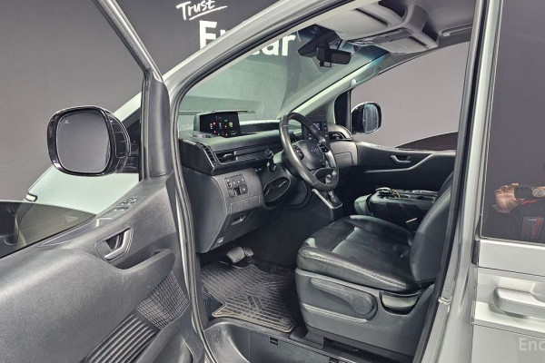 2022 Hyundai Staria с пробегом 75 292 км