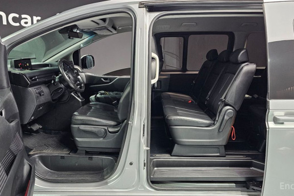 2022 Hyundai Staria с пробегом 75 292 км