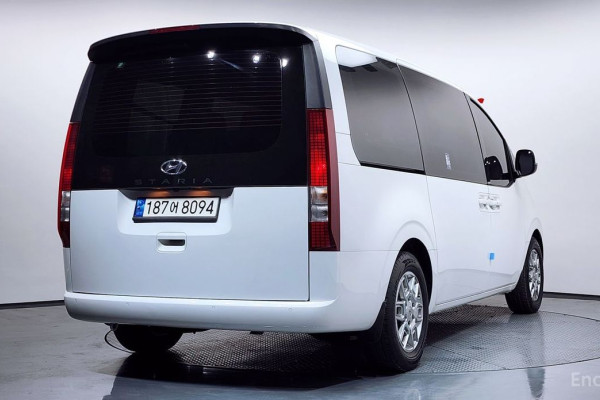 2022 Hyundai Staria с пробегом 83 593 км