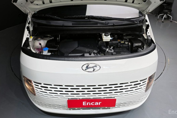 2022 Hyundai Staria с пробегом 30 660 км