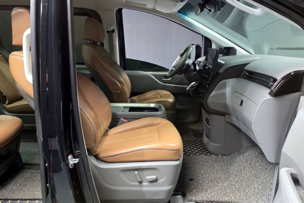2021 Hyundai Staria с пробегом 86 636 км