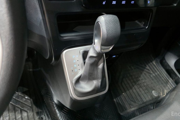 2022 Hyundai Staria с пробегом 30 660 км