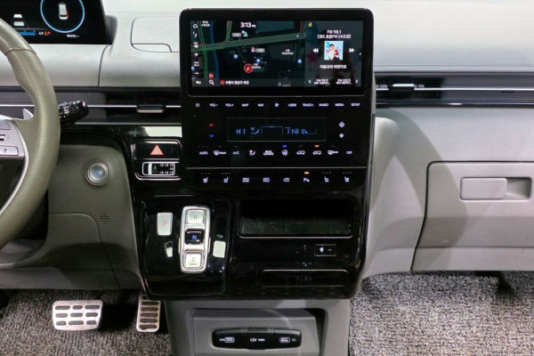 2021 Hyundai Staria с пробегом 86 636 км