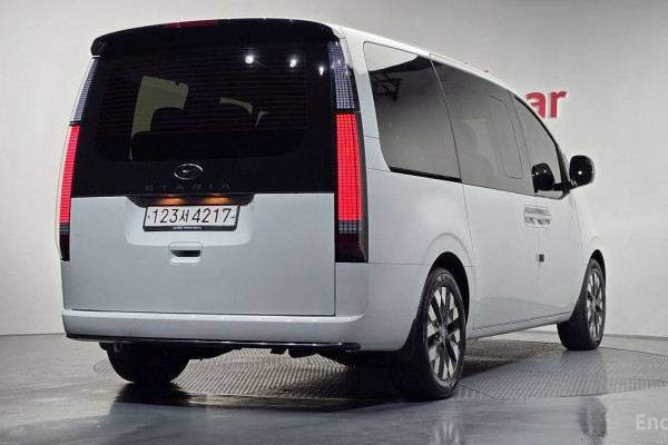 2022 Hyundai Staria с пробегом 75 445 км