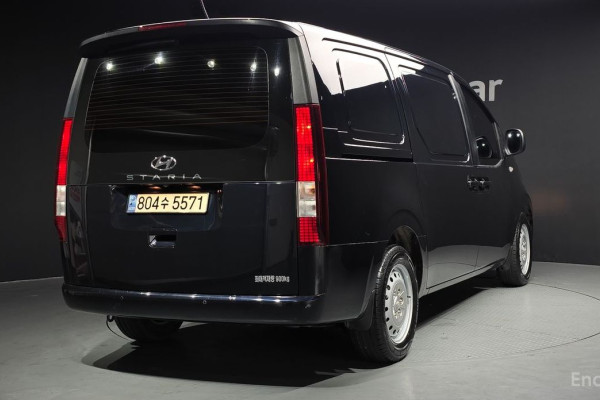 2022 Hyundai Staria с пробегом 98 097 км