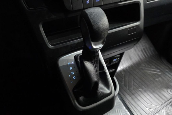 2022 Hyundai Staria с пробегом 98 097 км