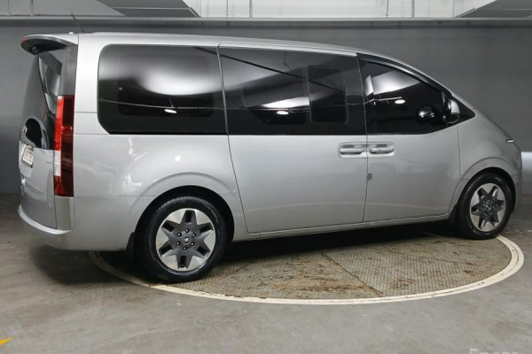 2021 Hyundai Staria с пробегом 31 067 км