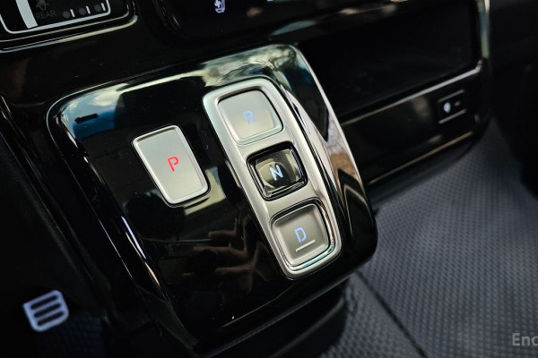 2022 Hyundai Staria с пробегом 45 018 км