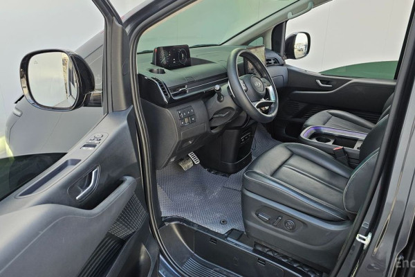 2022 Hyundai Staria с пробегом 45 018 км