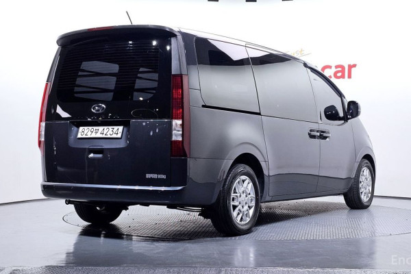2022 Hyundai Staria с пробегом 98 142 км