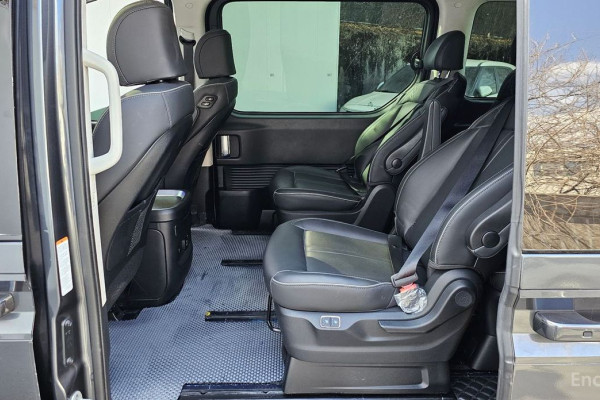 2022 Hyundai Staria с пробегом 45 018 км