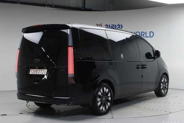 2021 Hyundai Staria с пробегом 77 535 км