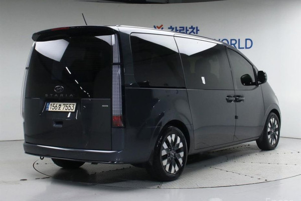 2022 Hyundai Staria с пробегом 119 596 км