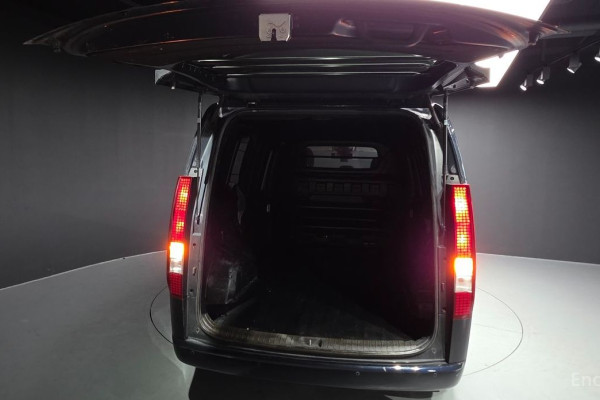 2022 Hyundai Staria с пробегом 98 097 км