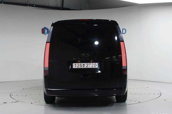 2021 Hyundai Staria с пробегом 77 535 км