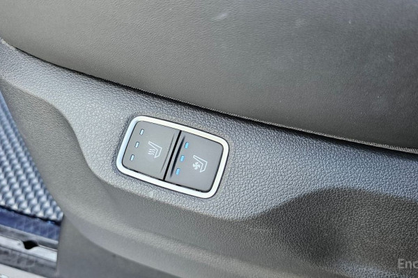 2022 Hyundai Staria с пробегом 45 018 км