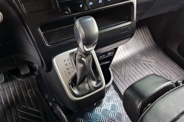 2022 Hyundai Staria с пробегом 98 142 км