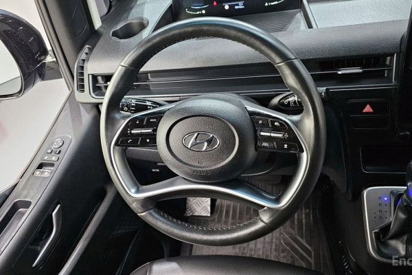 2022 Hyundai Staria с пробегом 98 142 км