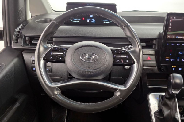 2022 Hyundai Staria с пробегом 70 126 км