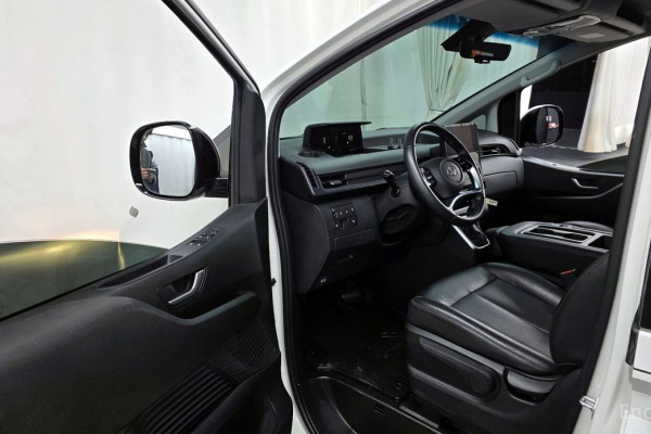 2022 Hyundai Staria с пробегом 38 808 км