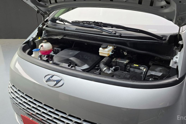 2022 Hyundai Staria с пробегом 75 812 км