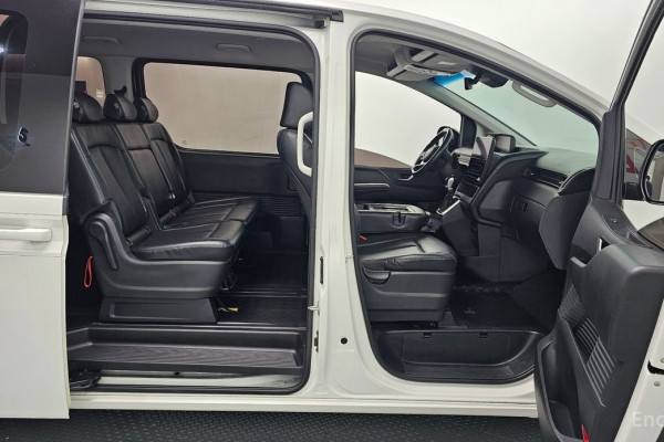 2022 Hyundai Staria с пробегом 58 241 км