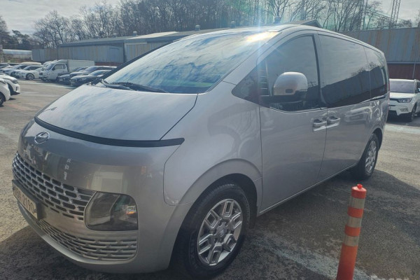 2021 Hyundai Staria с пробегом 64 342 км