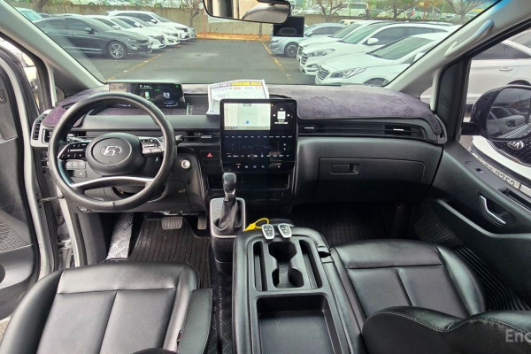2022 Hyundai Staria с пробегом 44 016 км