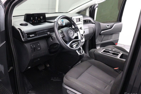 2022 Hyundai Staria с пробегом 34 000 км