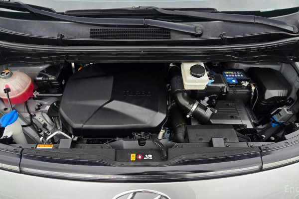 2022 Hyundai Staria с пробегом 44 016 км