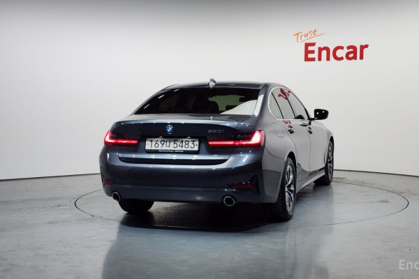 2022 BMW 3 серии с пробегом 30 833 км