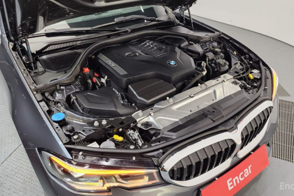 2022 BMW 3 серии с пробегом 30 833 км