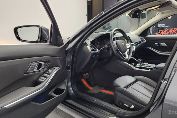 2022 BMW 3 серии с пробегом 30 833 км