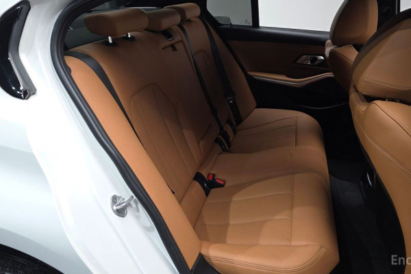 2023 BMW 3 серии с пробегом 17 965 км